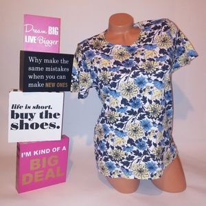 Basic Editions Knit Top‎